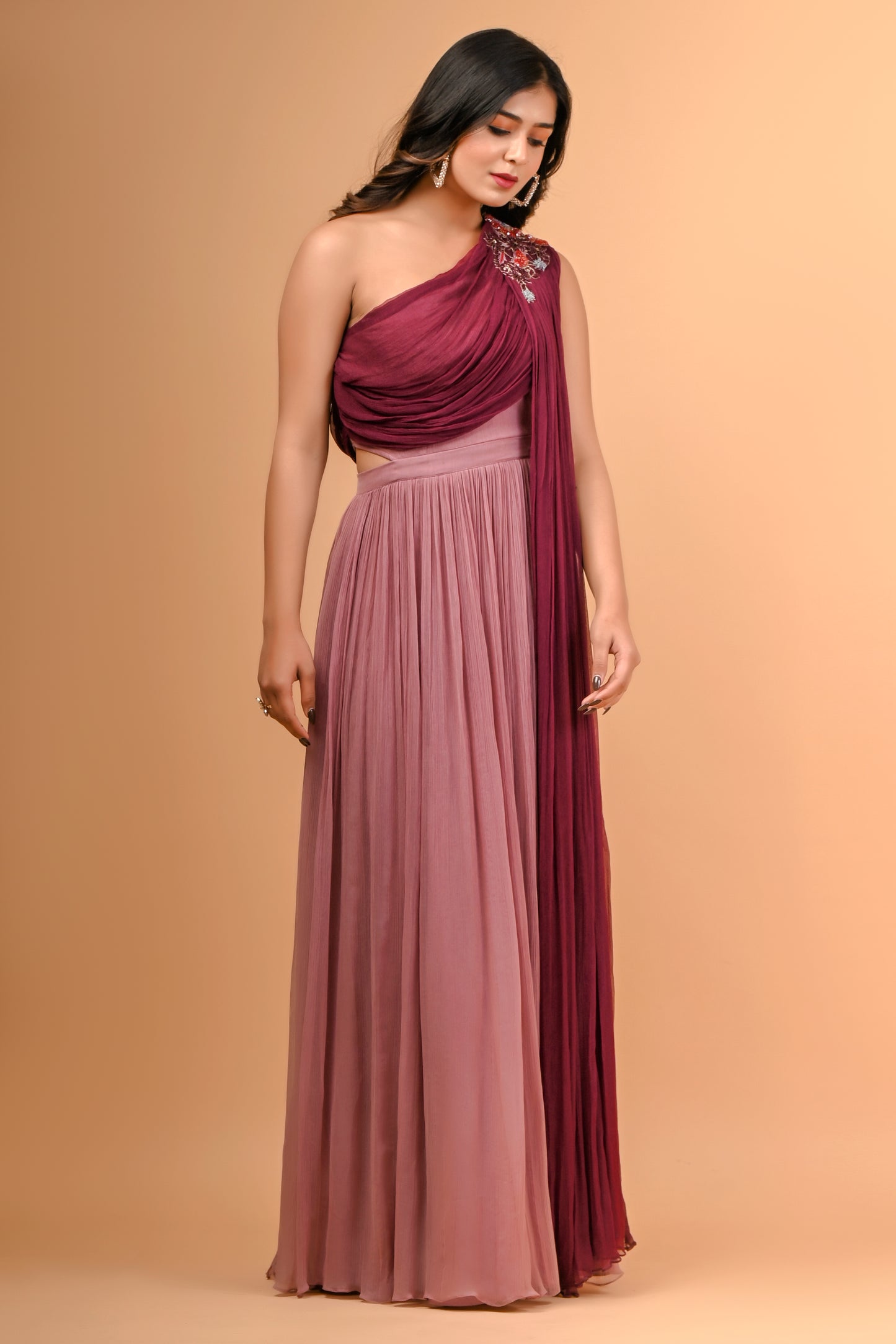 ONE SHOULDER GOWN