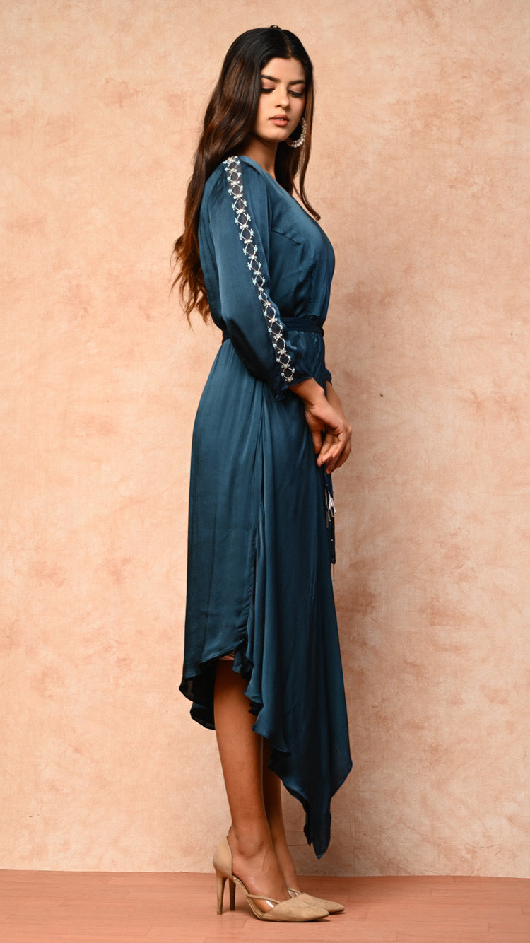 ASSYMETRICAL MIDI DRESS WITH A TIEUP BELT